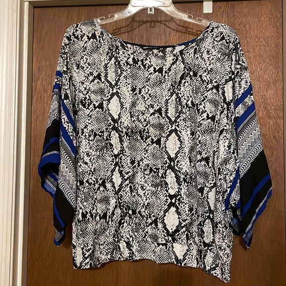 Unique Spectrum Tops - Unique Spectrum butterfly sleeve blouse​​